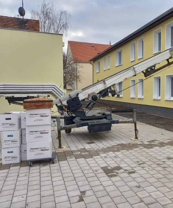 Möbellift in Dresden für den Firmenumzug