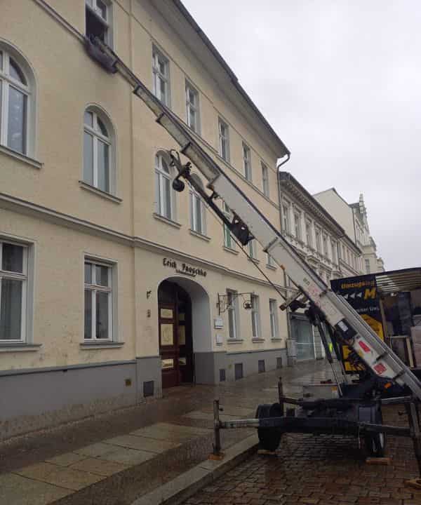 Möbellift in Dresden für den Firmenumzug